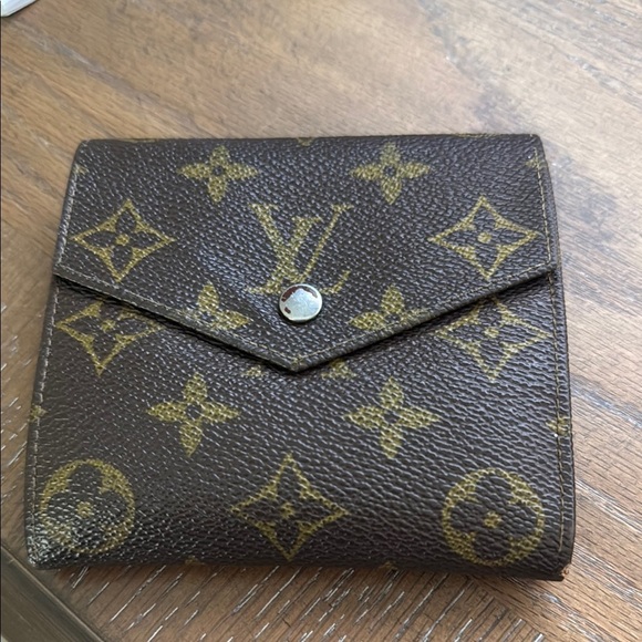 Louis Vuitton Brown Wallet - Picture 4 of 10